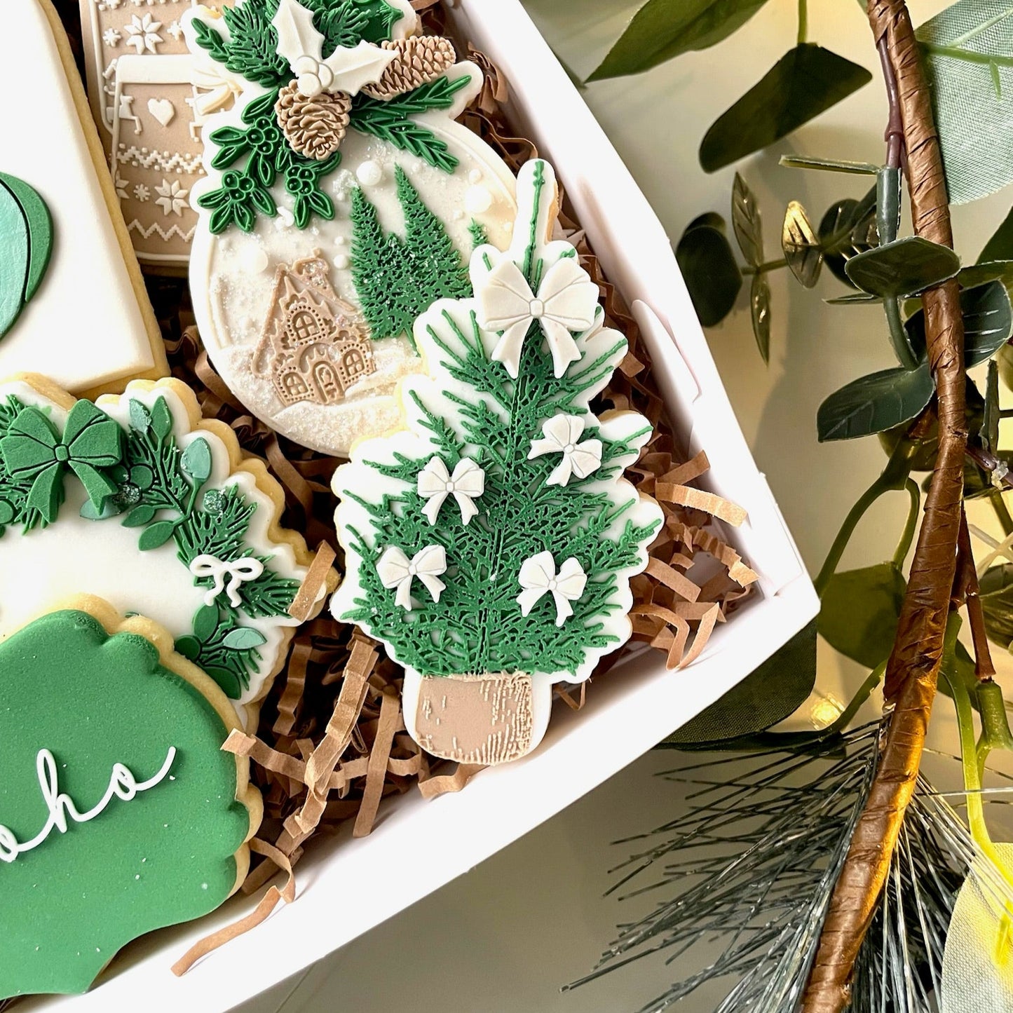 Christmas Tree in Basket Debosser and Cutter