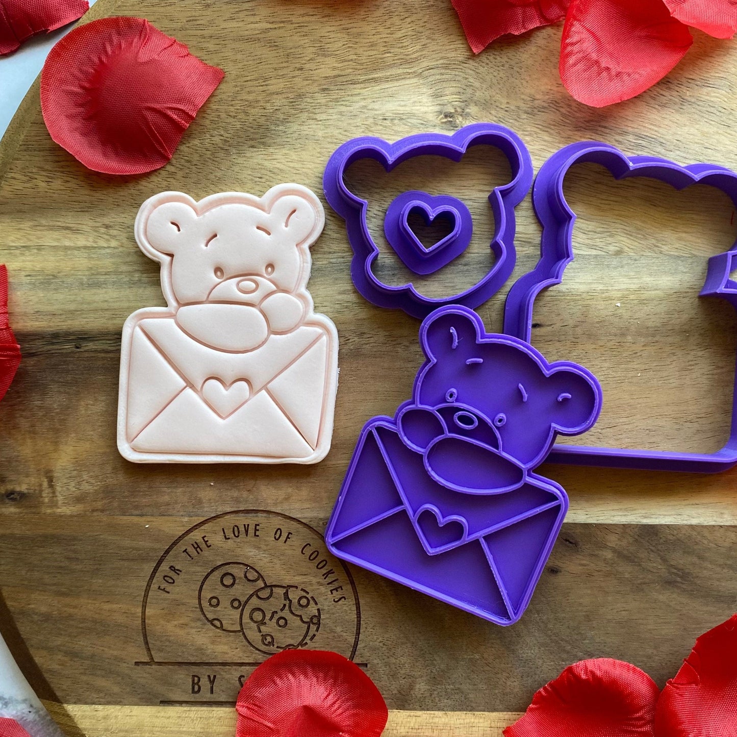 Cute Bear in Love Letter Embosser and Cutter