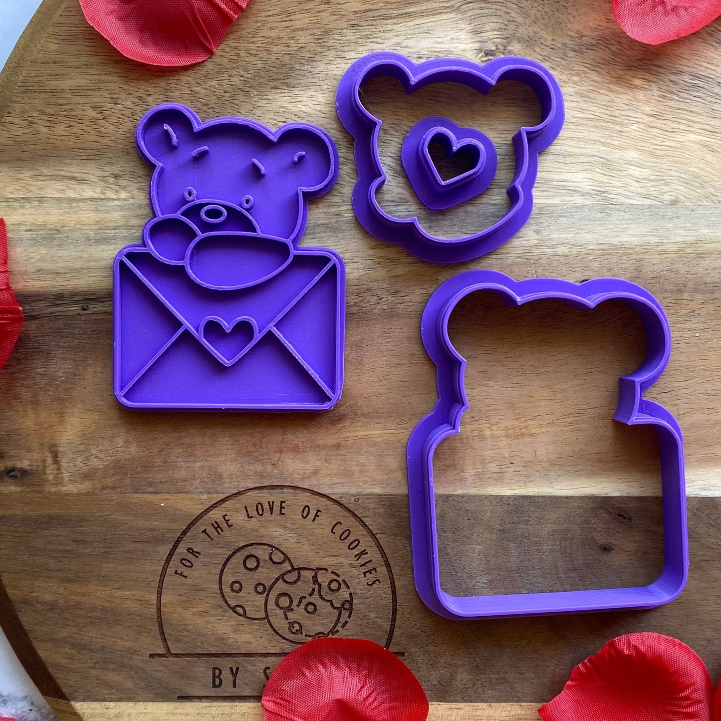 Cute Bear in Love Letter Embosser and Cutter