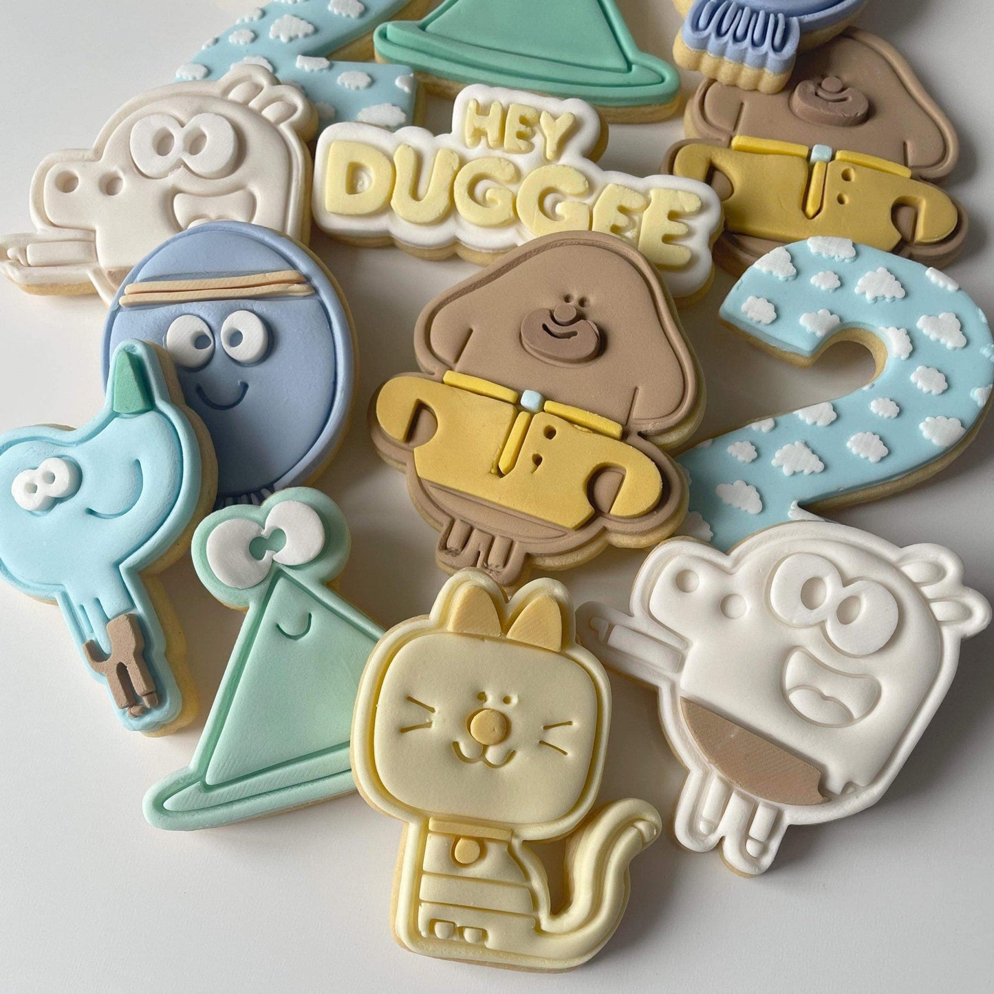 Tag Rhino 'Hey Duggee' Embosser and Cutter