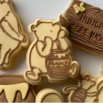 Classic Pooh with Hunny Pot Debosser and Cutter