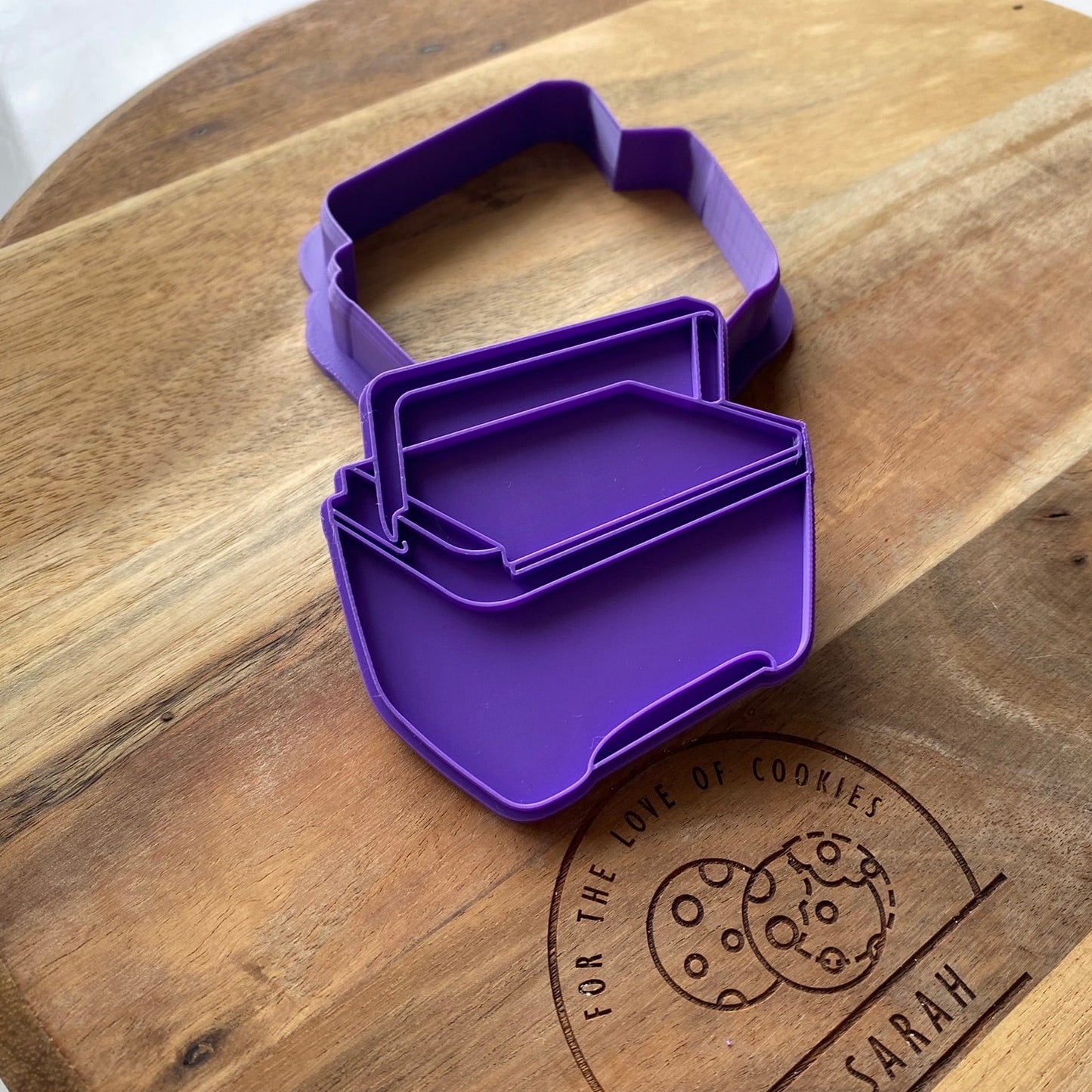 Esky Embosser and Cutter