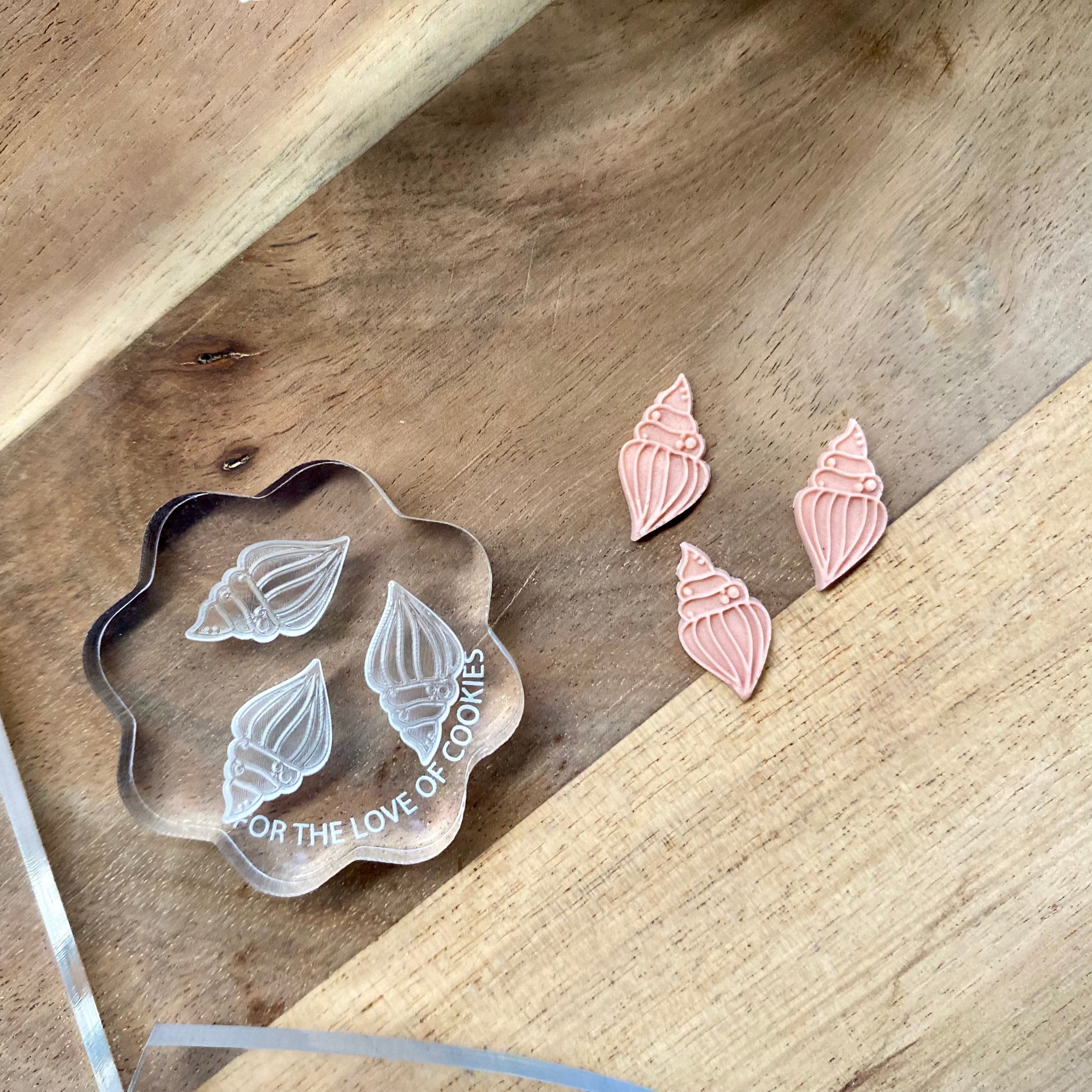 Mini Sea Shells Acrylic Mini Mould – For The Love Of Cookies