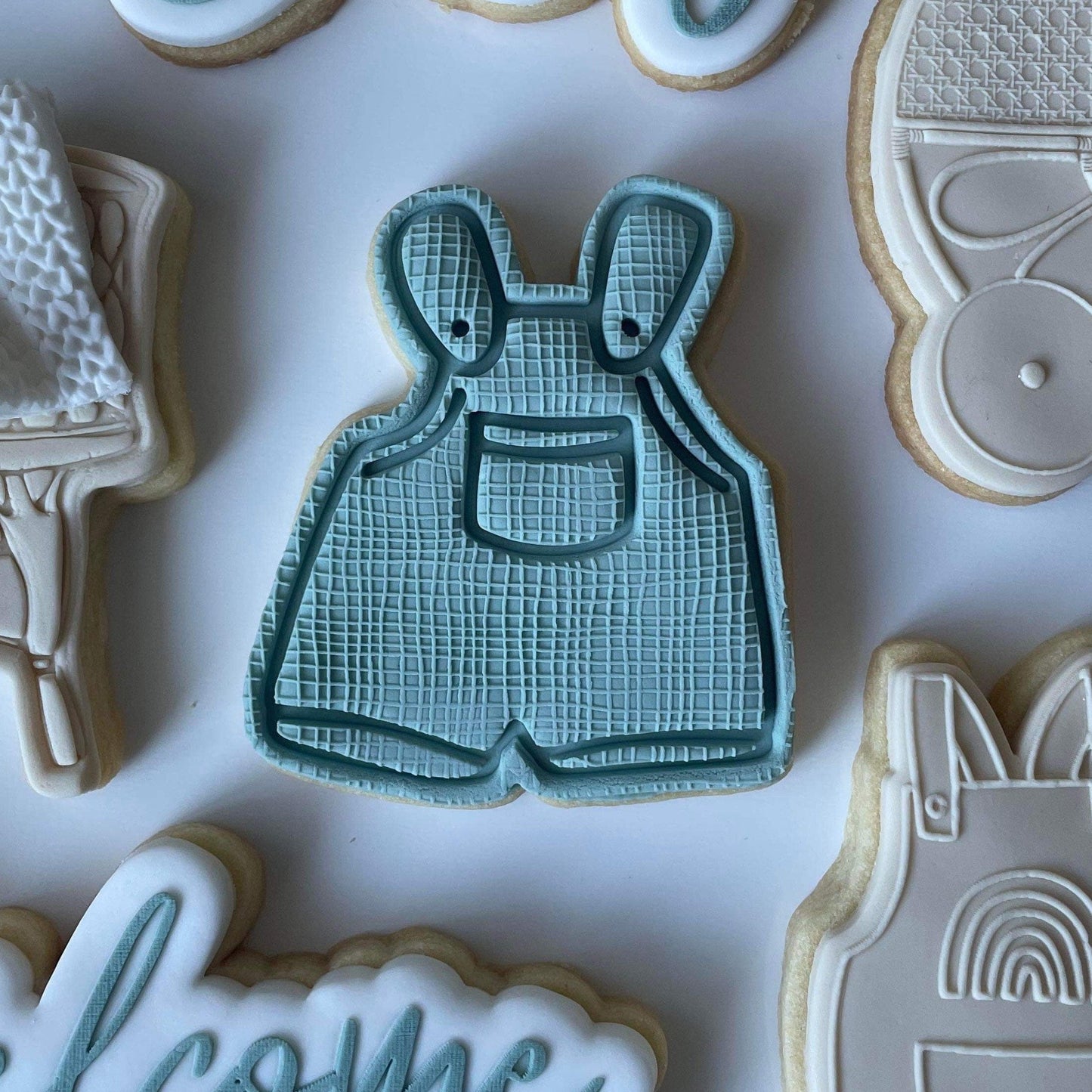 Baby Overalls Embosser and Cutter