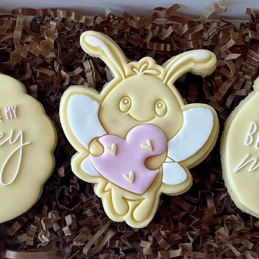 Bee with Love Heart Embosser and Cutter