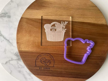 Baby Bear Gift Basket Debosser and Cutter