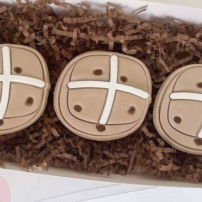 Hot Cross Bun Embosser and Cutter
